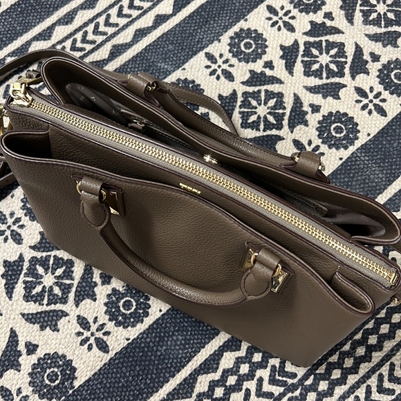 NWOT DKNY Purse - Picture 7 of 12